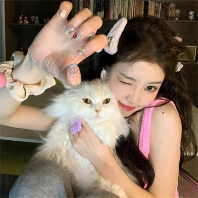 明天,我会成为谁的女友